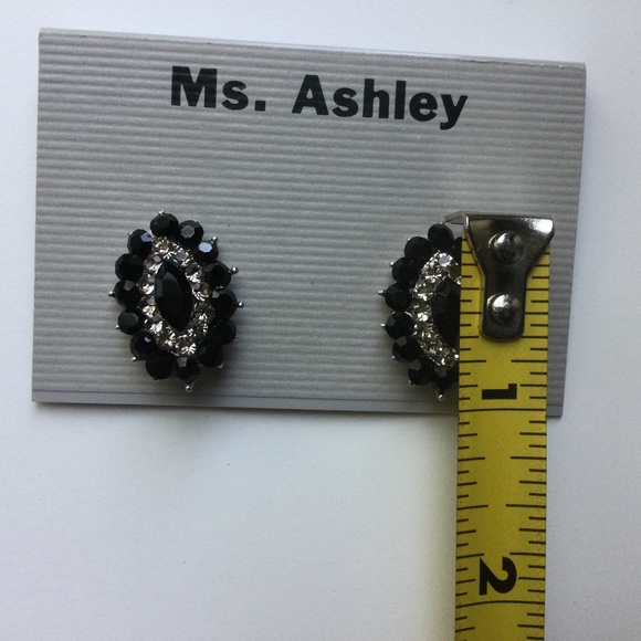 Jeweled Clip Earrings - Picture 5 of 6